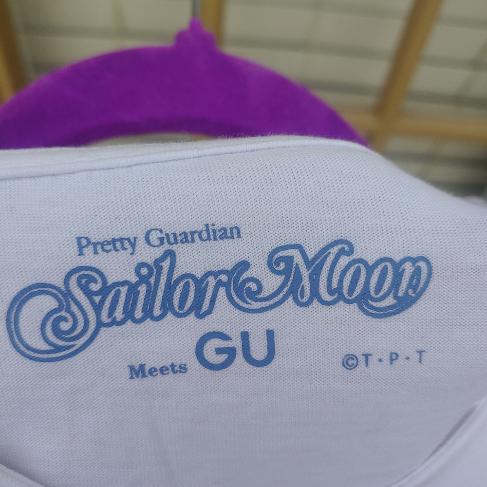 Tee - Picture 3 of 4